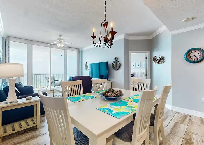Holiday home Upgraded Beachfront W Balcony & Pools Hot Tubs & Sauna