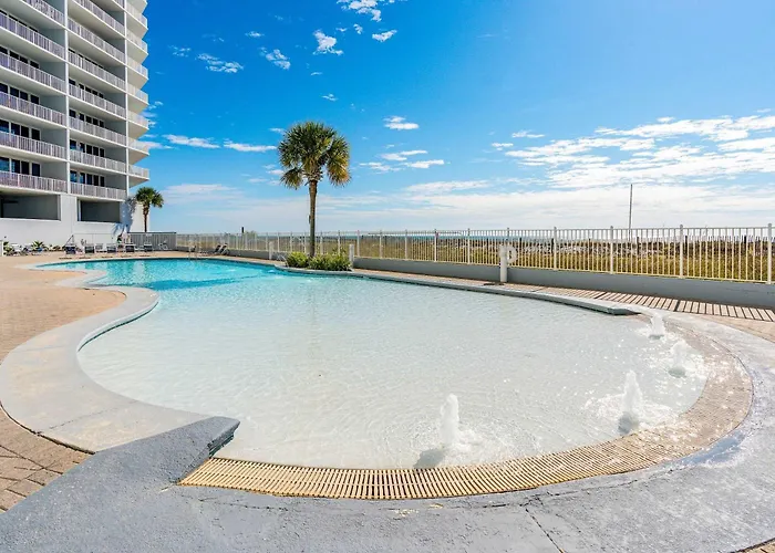 Upgraded Beachfront W Balcony & Pools Hot Tubs & Sauna Holiday home Gulf Shores